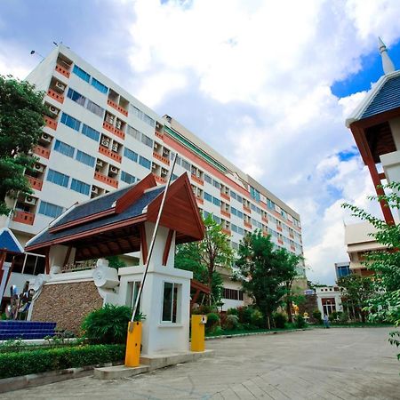 Jolly Suites & Spa Thapra Bangkok Ngoại thất bức ảnh