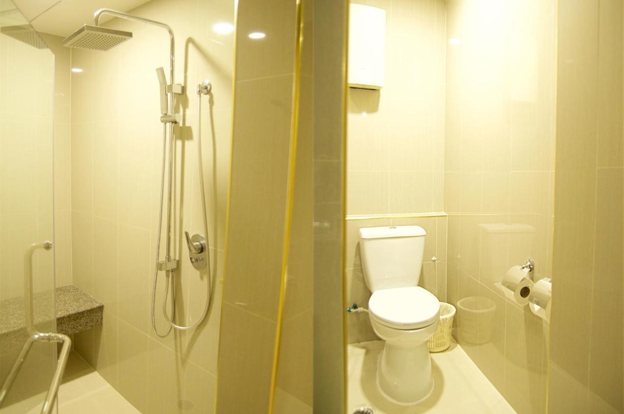 Jolly Suites & Spa Thapra Bangkok Ngoại thất bức ảnh