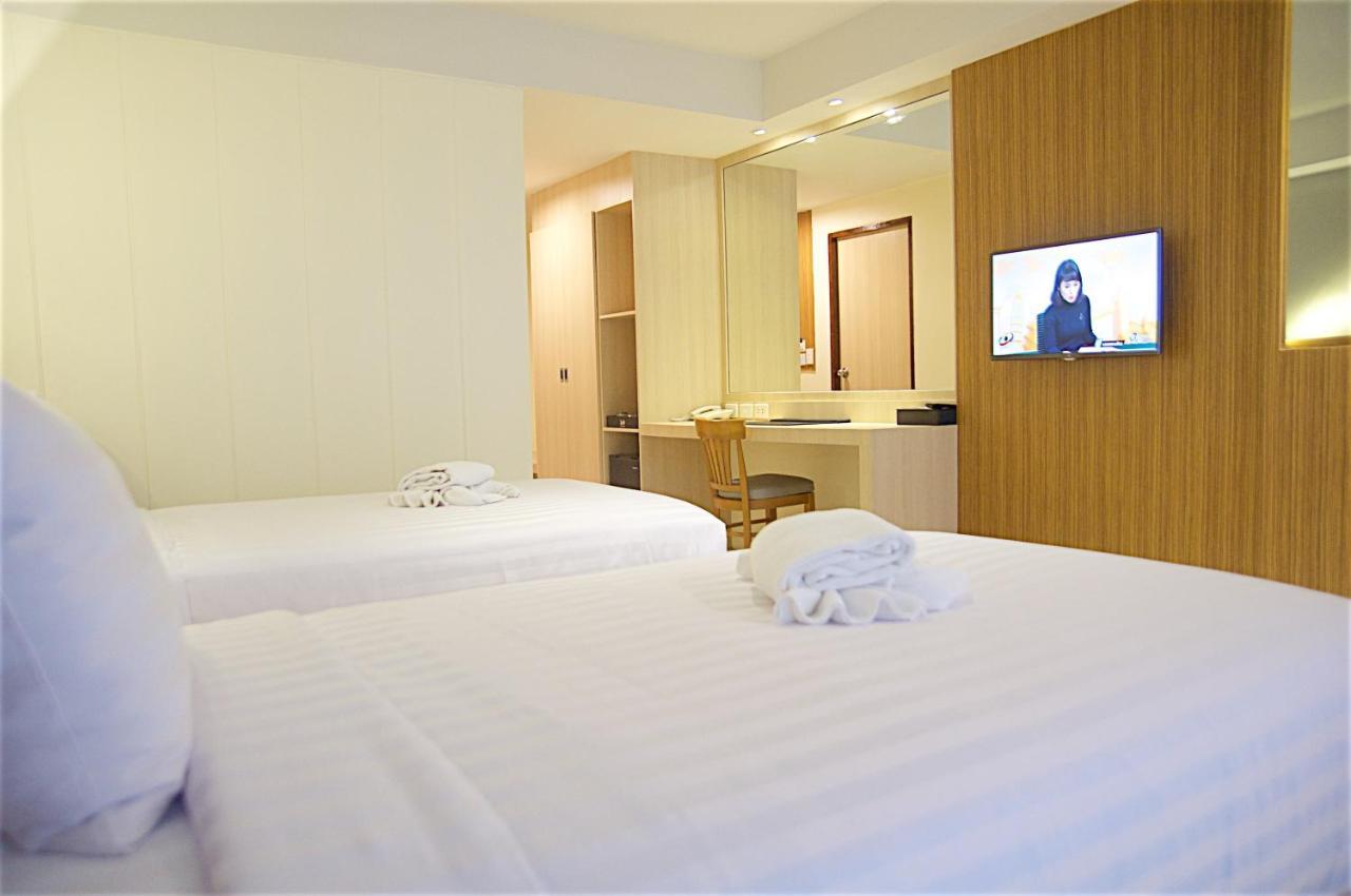 Jolly Suites & Spa Thapra Bangkok Ngoại thất bức ảnh